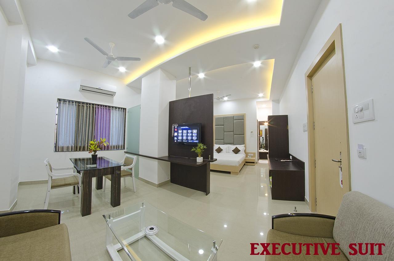 Jk Rooms 109 Hotel Mayur Nagpur Exterior photo